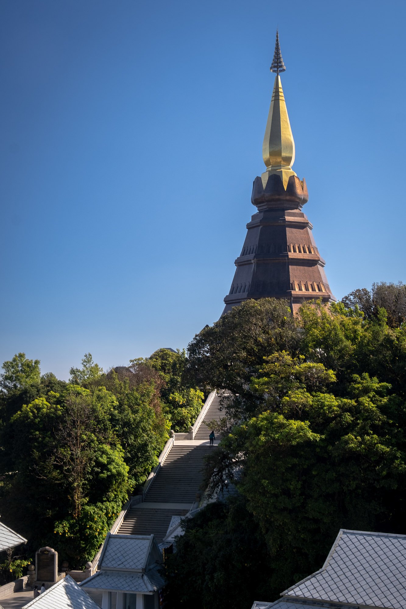 pagoda doi inthanon